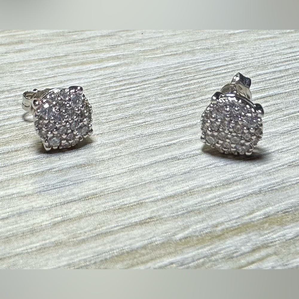 Gld Shop - White Gold Earrings For Men